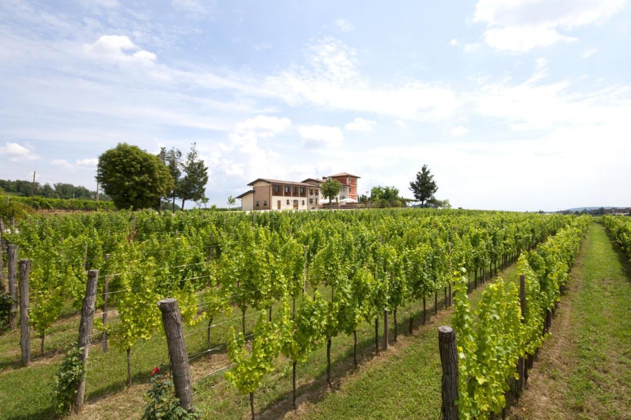 Alloggio Agrituristico Corte San Biagio Corno di Rosazzo Eksteriør billede